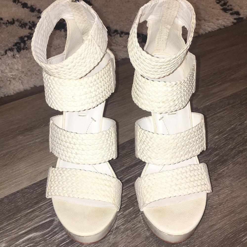 BCBG MaxAzria women’s shoes